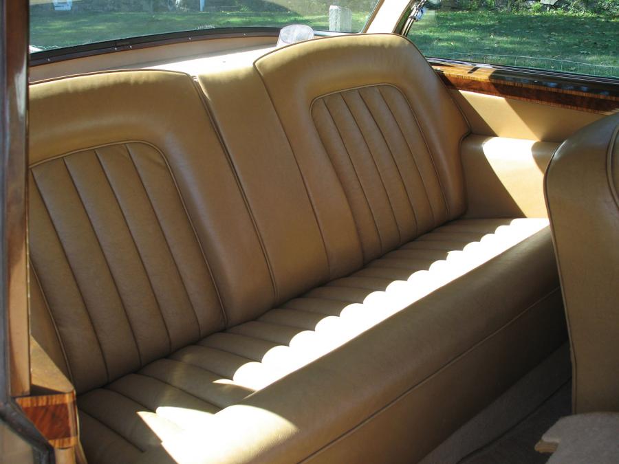 Интерьер Bentley S2 Continental 1962 года  (фото 5 из 12)